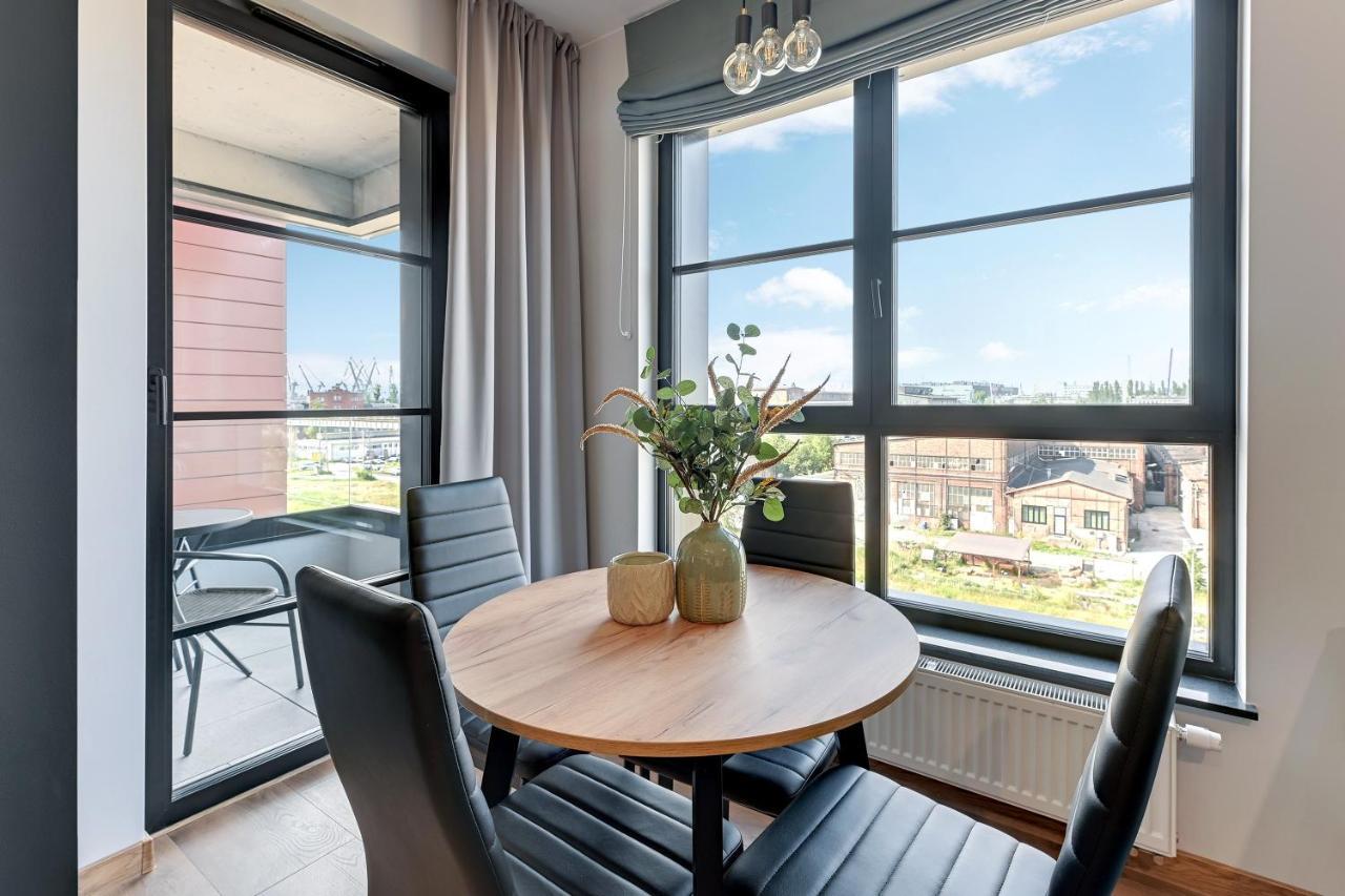 Doki Living & Foodhall By Downtown Apartments Gdańsk Eksteriør bilde