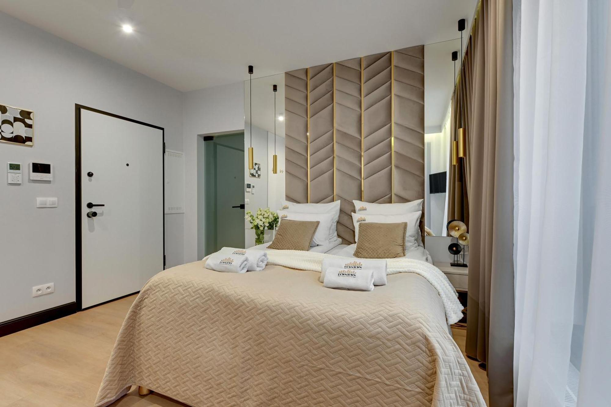 Doki Living & Foodhall By Downtown Apartments Gdańsk Eksteriør bilde