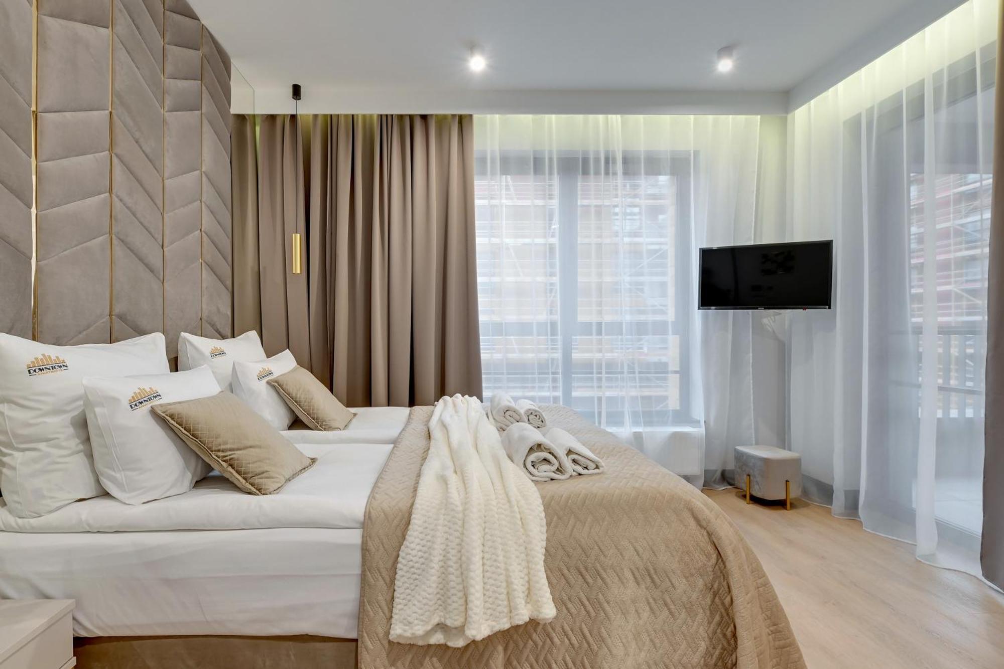 Doki Living & Foodhall By Downtown Apartments Gdańsk Eksteriør bilde